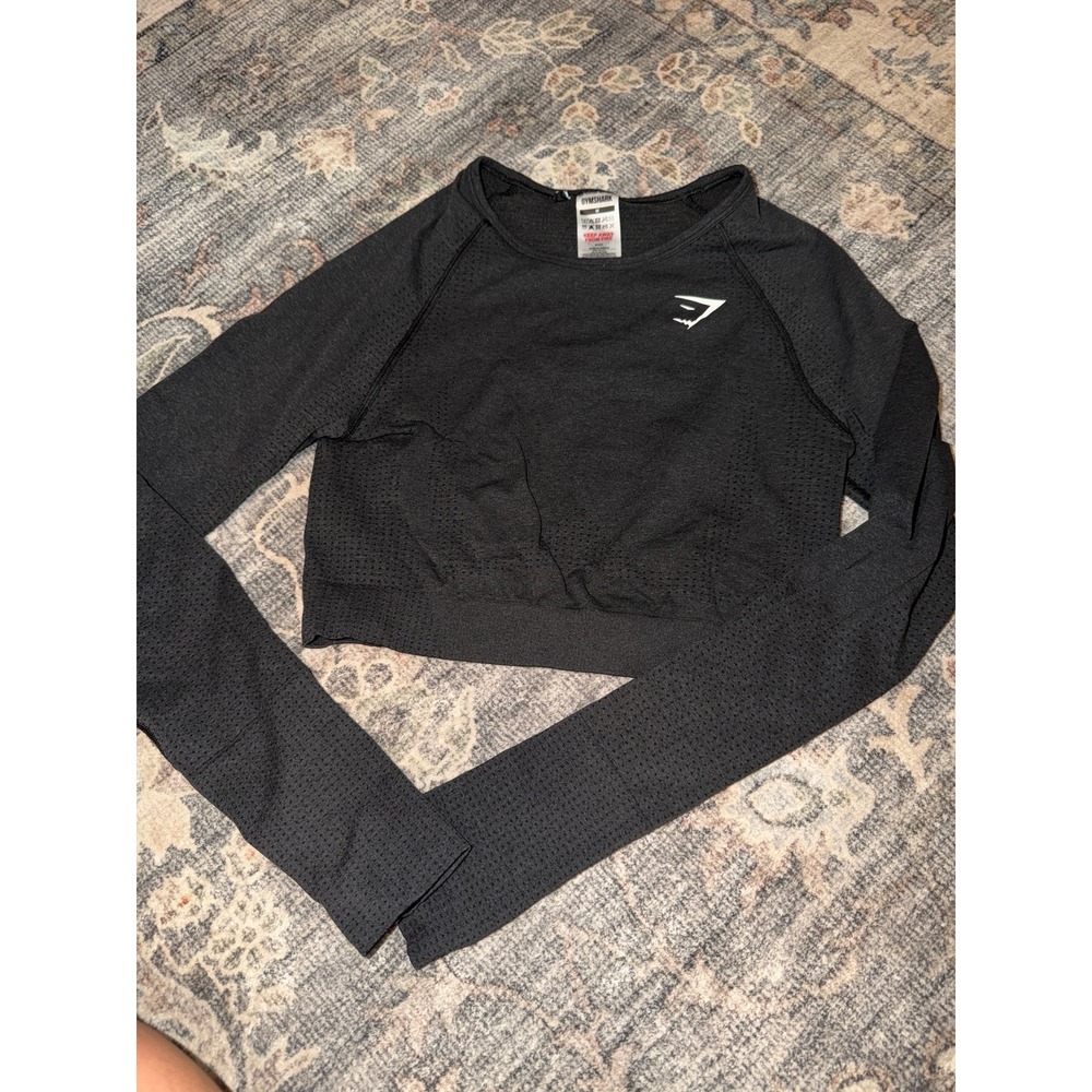 Gymshark Cropped Long Sleeve Athletic Top Gray